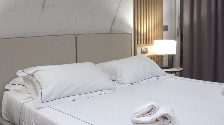 <b>Hotel Byron, Lerici Room</b>. Images powered by <a href="https://www.leonardoworldwide.com/" title="Leonardo Worldwide" target="_blank">Leonardo</a>.