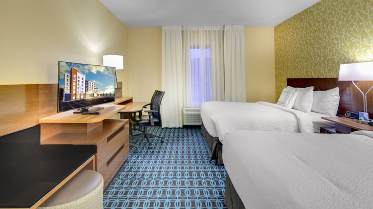 Fairfield Inn/Suites Asheville Tunnel Rd Suite