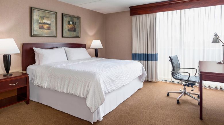 <b>Four Points by Sheraton at O'Hare Suite</b>. Images powered by <a href="https://www.leonardoworldwide.com/" title="Leonardo Worldwide" target="_blank">Leonardo</a>.