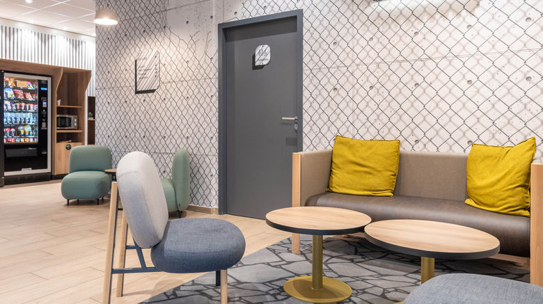 <b>B&B Hotel Bourg-En-Bresse Viriat Lobby</b>. Images powered by <a href="https://www.leonardoworldwide.com/" title="Leonardo Worldwide" target="_blank">Leonardo</a>.