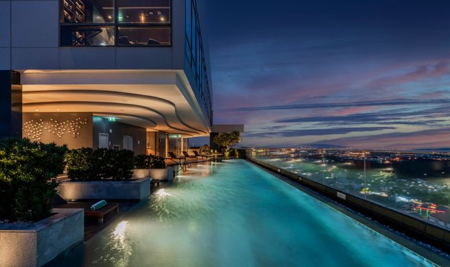 Holiday Inn & Suites Rayong City Centre Exterior