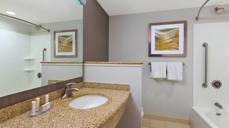 Courtyard by Marriott Omaha La Vista Room