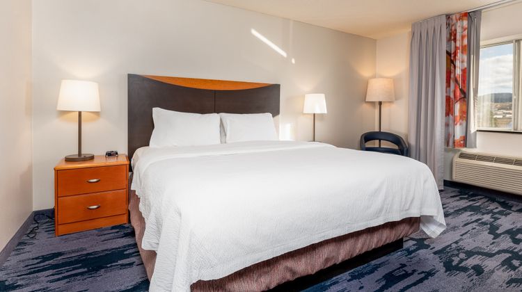Fairfield Inn & Suites Spearfish Room