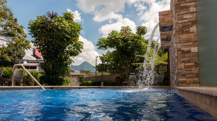 Courtyard by Marriott San Salvador Pool