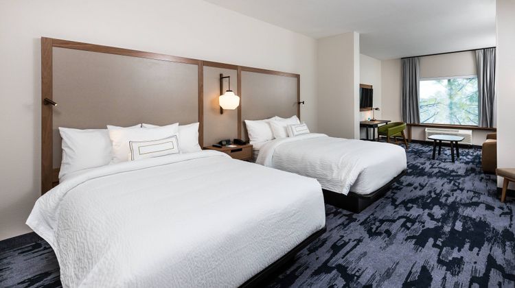 Fairfield Inn & Suites Crestview Suite