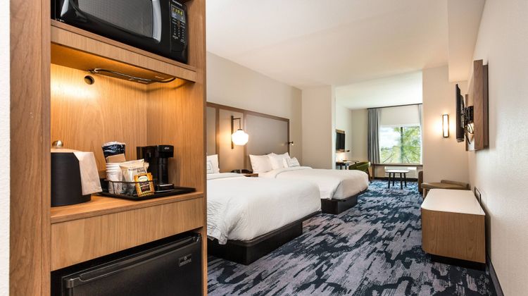 Fairfield Inn & Suites Crestview Suite