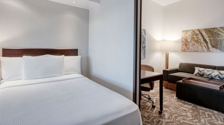 SpringHill Suites by Marriott Suite
