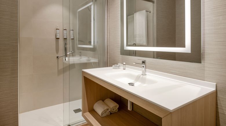 <b>AC Som Hotel Room</b>. Images powered by <a href="https://www.leonardoworldwide.com/" title="Leonardo Worldwide" target="_blank">Leonardo</a>.
