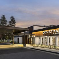 Courtyard by Marriott Bakersfield