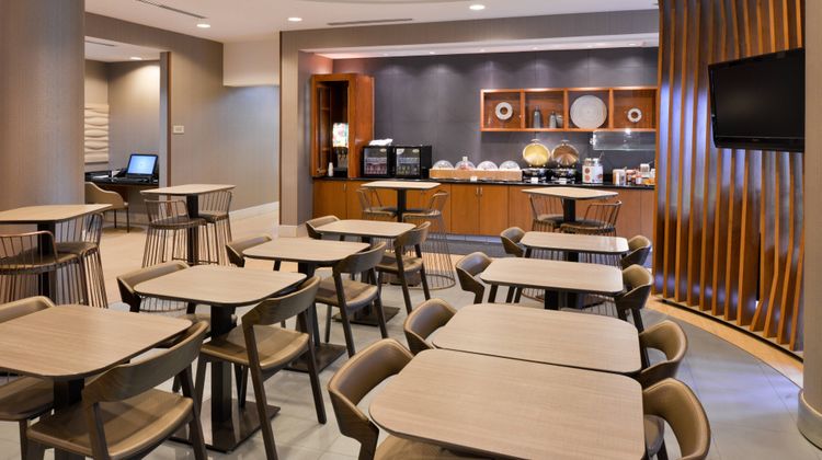 SpringHill Suites Corona Riverside Restaurant