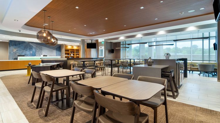 SpringHill Suites Charleston Airport Restaurant