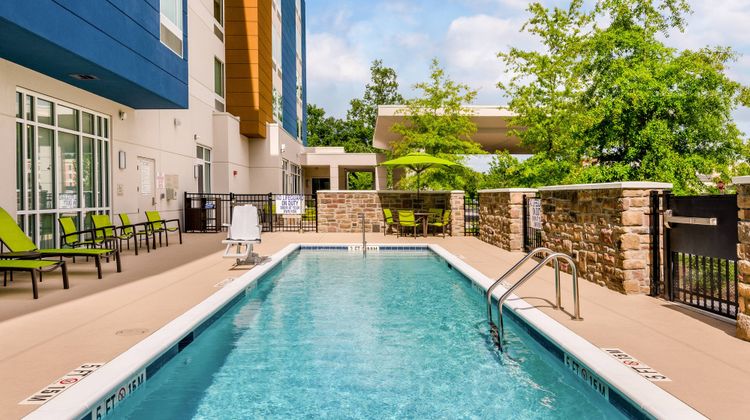 SpringHill Suites Charleston Airport Pool