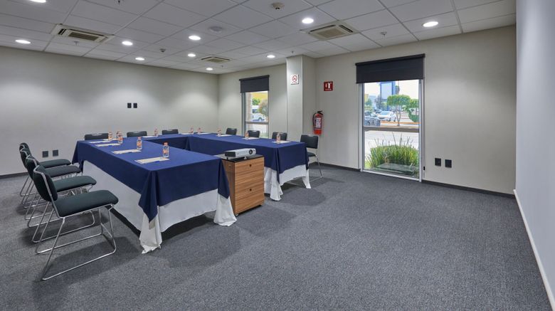 <b>City Express by Marriott Tehuacan Meeting</b>. Images powered by <a href="https://www.leonardoworldwide.com/" title="Leonardo Worldwide" target="_blank">Leonardo</a>.