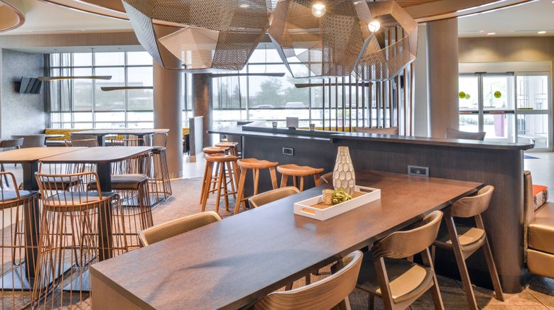 <b>SpringHill Suites Ashburn Dulles North Restaurant</b>. Images powered by <a href="https://www.leonardoworldwide.com/" title="Leonardo Worldwide" target="_blank">Leonardo</a>.