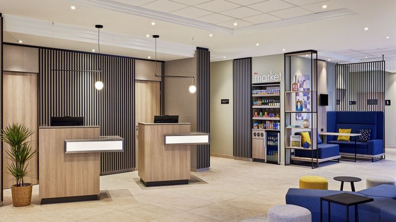 <b>Courtyard by Marriott Schwerin Lobby</b>. Images powered by <a href="https://www.leonardoworldwide.com/" title="Leonardo Worldwide" target="_blank">Leonardo</a>.