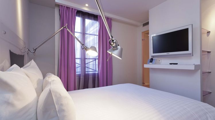 Color Design Hotel Room