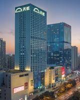 Holiday Inn Exp Development Zo