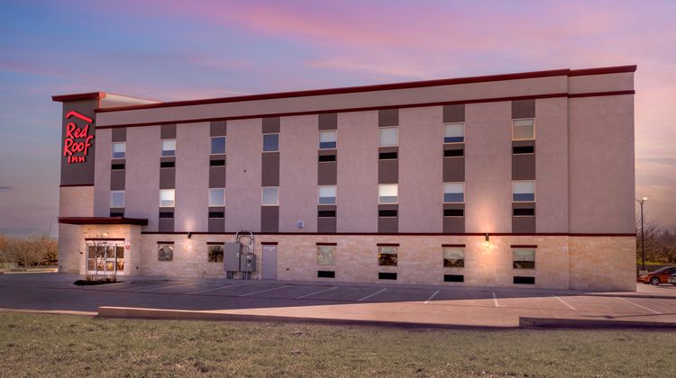 Red Roof Inn Hutchins Exterior