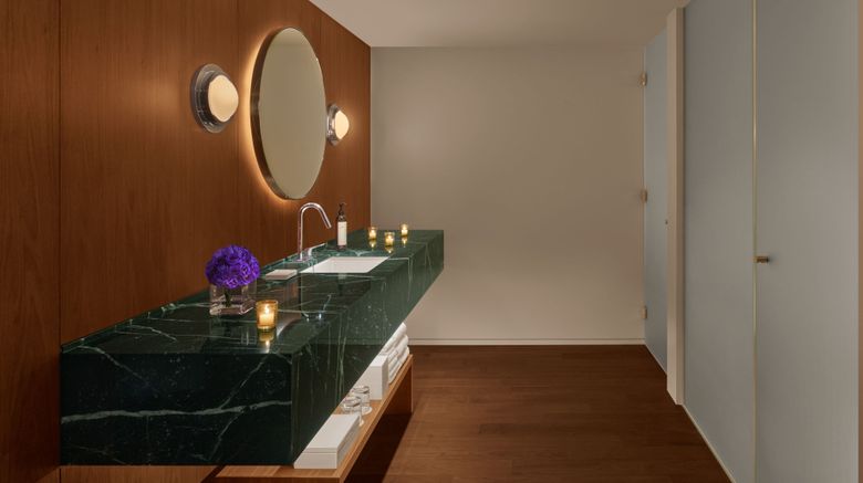 <b>The Tokyo EDITION, Ginza Room</b>. Images powered by <a href="https://www.leonardoworldwide.com/" title="Leonardo Worldwide" target="_blank">Leonardo</a>.
