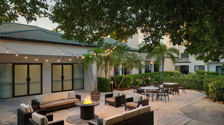 Courtyard Miami Airport West/Doral Exterior