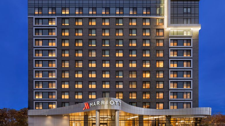 Marriott New York JFK Airport Exterior. Images powered by <a href="https://www.leonardoworldwide.com" target="_blank" rel="noopener">Leonardo</a>.