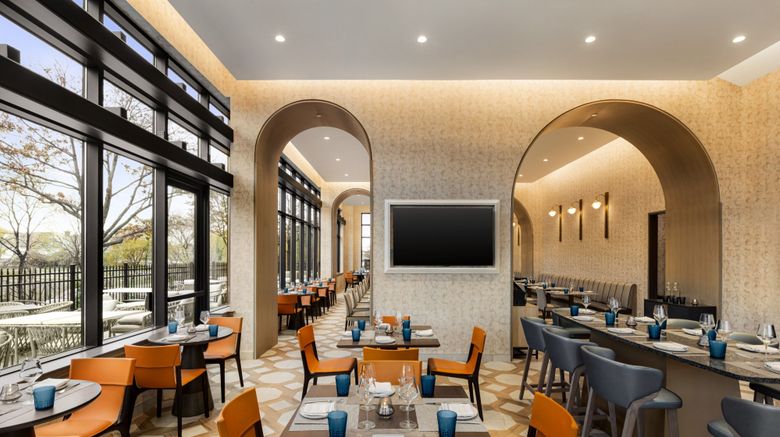<b>Marriott New York JFK Airport Restaurant</b>. Images powered by <a href="https://www.leonardoworldwide.com/" title="Leonardo Worldwide" target="_blank">Leonardo</a>.
