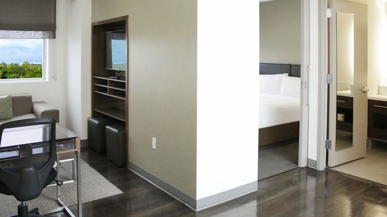 <b>Element Miami Doral Room</b>. Images powered by <a href="https://www.leonardoworldwide.com/" title="Leonardo Worldwide" target="_blank">Leonardo</a>.