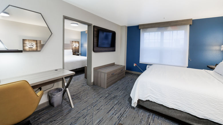 <b>Holiday Inn Express & Suites Zion Suite</b>. Images powered by <a href="https://www.leonardoworldwide.com/" title="Leonardo Worldwide" target="_blank">Leonardo</a>.