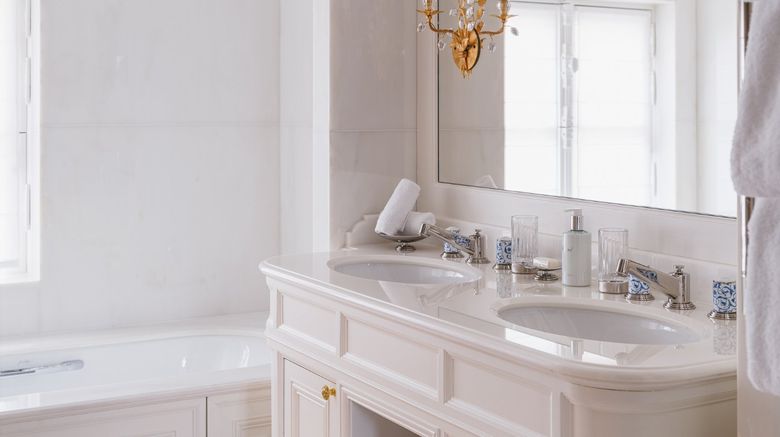 <b>1 Place Vendome Suite</b>. Images powered by <a href=https://www.travelagewest.com/Hotels/Paris/
