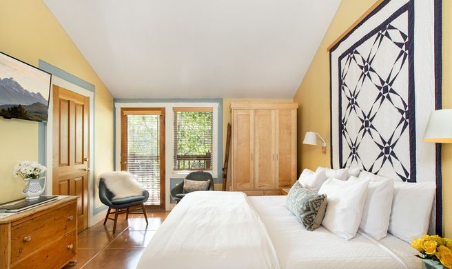 The Alpine House Room