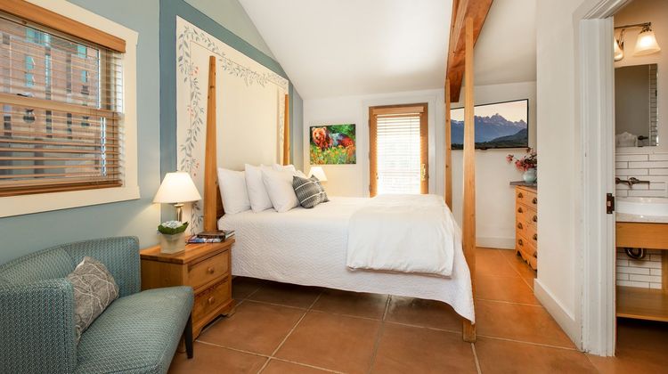 The Alpine House Room