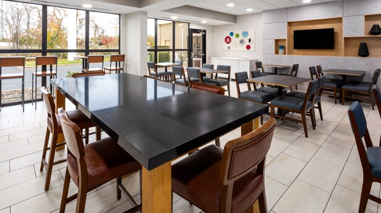 Holiday Inn Express New Albany Restaurant