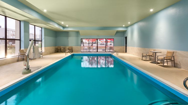 Holiday Inn Express New Albany Pool