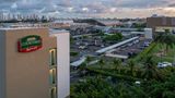 Courtyard Panama MetroMall Exterior