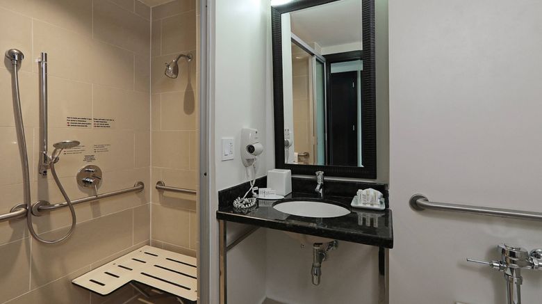 <b>Courtyard Panama MetroMall Room</b>. Images powered by <a href="https://www.leonardoworldwide.com/" title="Leonardo Worldwide" target="_blank">Leonardo</a>.