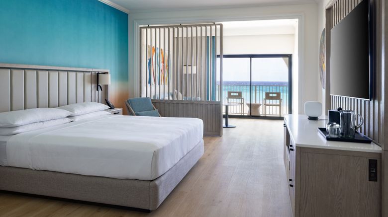 <b>Grand Cayman Marriott Resort Suite</b>. Images powered by <a href="https://www.leonardoworldwide.com/" title="Leonardo Worldwide" target="_blank">Leonardo</a>.