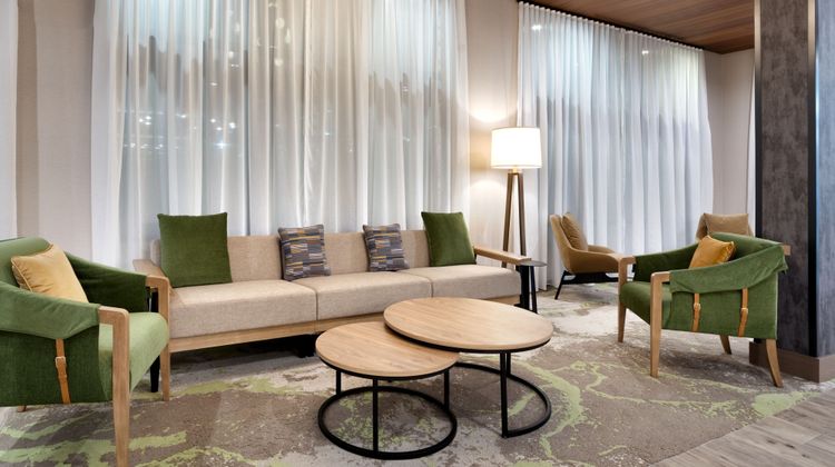 Fairfield Inn & Suites Show Low Lobby