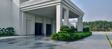 Courtyard Gorakhpur Exterior