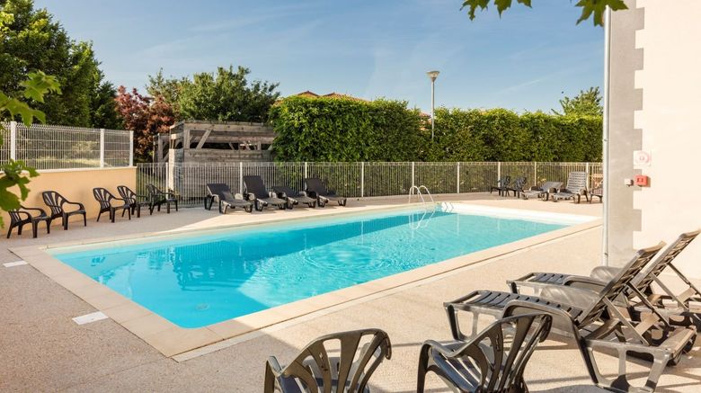 <b>Garden & City Clermont Ferrand/Gerzat Pool</b>. Images powered by <a href="https://www.leonardoworldwide.com/" title="Leonardo Worldwide" target="_blank">Leonardo</a>.