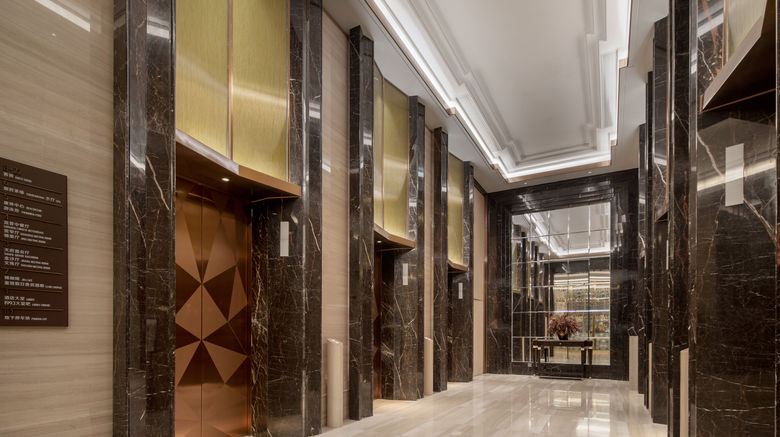 <b>Crowne Plaza Tianfu New Area Lobby</b>. Images powered by <a href="https://www.leonardoworldwide.com/" title="Leonardo Worldwide" target="_blank">Leonardo</a>.