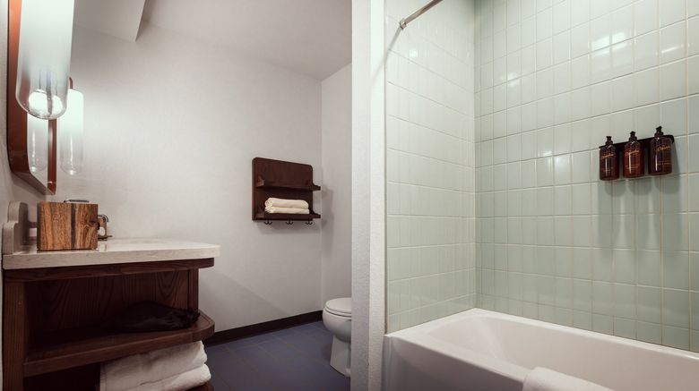 <b>The Ozarker Lodge Suite</b>. Images powered by <a href="https://www.leonardoworldwide.com/" title="Leonardo Worldwide" target="_blank">Leonardo</a>.