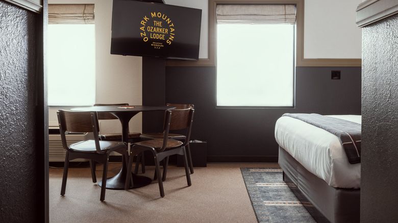 <b>The Ozarker Lodge Suite</b>. Images powered by <a href="https://www.leonardoworldwide.com/" title="Leonardo Worldwide" target="_blank">Leonardo</a>.