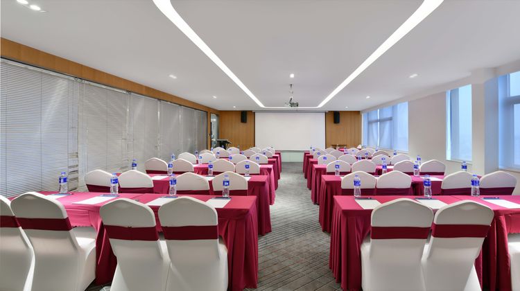 Holiday Inn Exp North Railway Station Meeting
