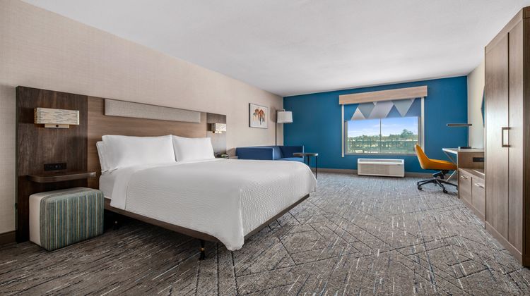 Holiday Inn Express Sorrento Valley Suite