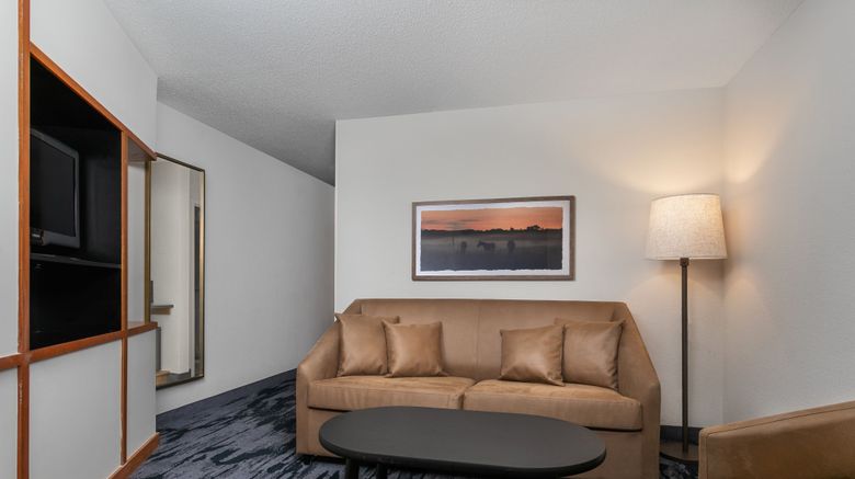 <b>Fairfield Inn & Suites Chattanooga South Suite</b>. Images powered by <a href="https://www.leonardoworldwide.com/" title="Leonardo Worldwide" target="_blank">Leonardo</a>.