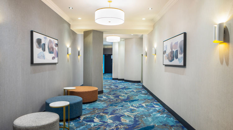 Holiday Inn Laval-Montreal Meeting