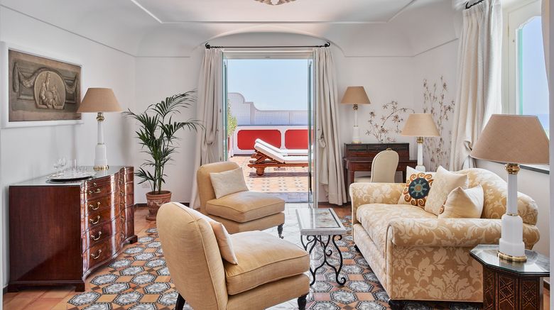 <b>Le Sirenuse Hotel Suite</b>. Images powered by <a href=https://www.travelagewest.com/Hotels/Positano-Italy/