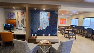 Holiday Inn Express Evansville West