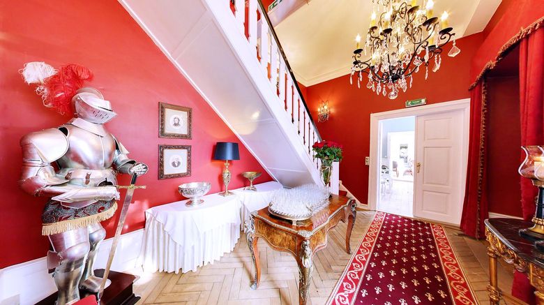 <b>Vraa Slotshotel Lobby</b>. Images powered by <a href="https://www.leonardoworldwide.com/" title="Leonardo Worldwide" target="_blank">Leonardo</a>.