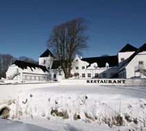 Vraa Slotshotel Exterior